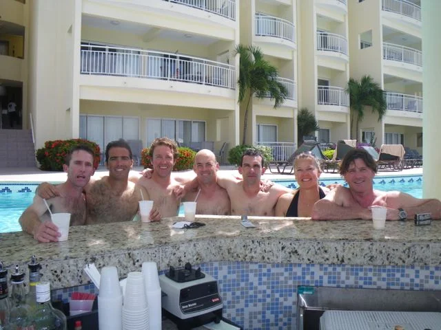 M Pool Bar