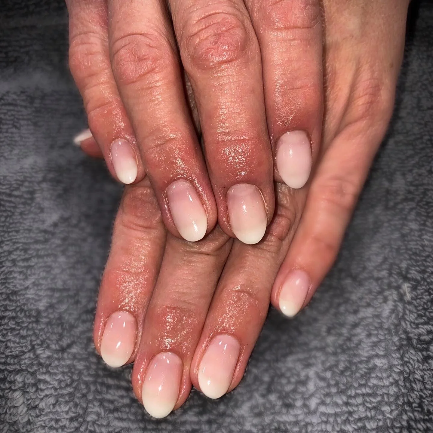 HOW TO MODERNIZE YOUR FRENCH MANI