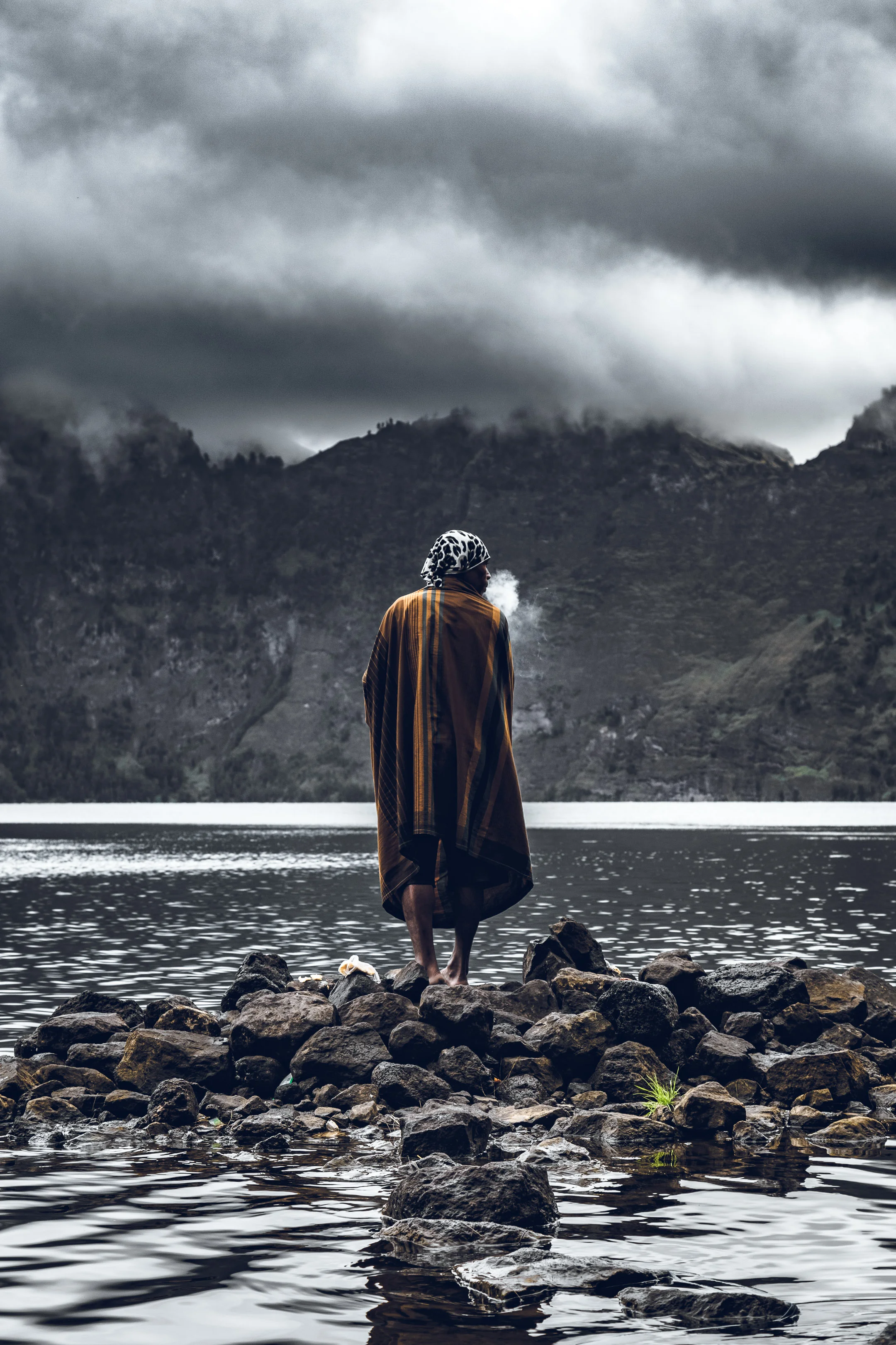 Rinjani-Porter-Lake-2.jpg