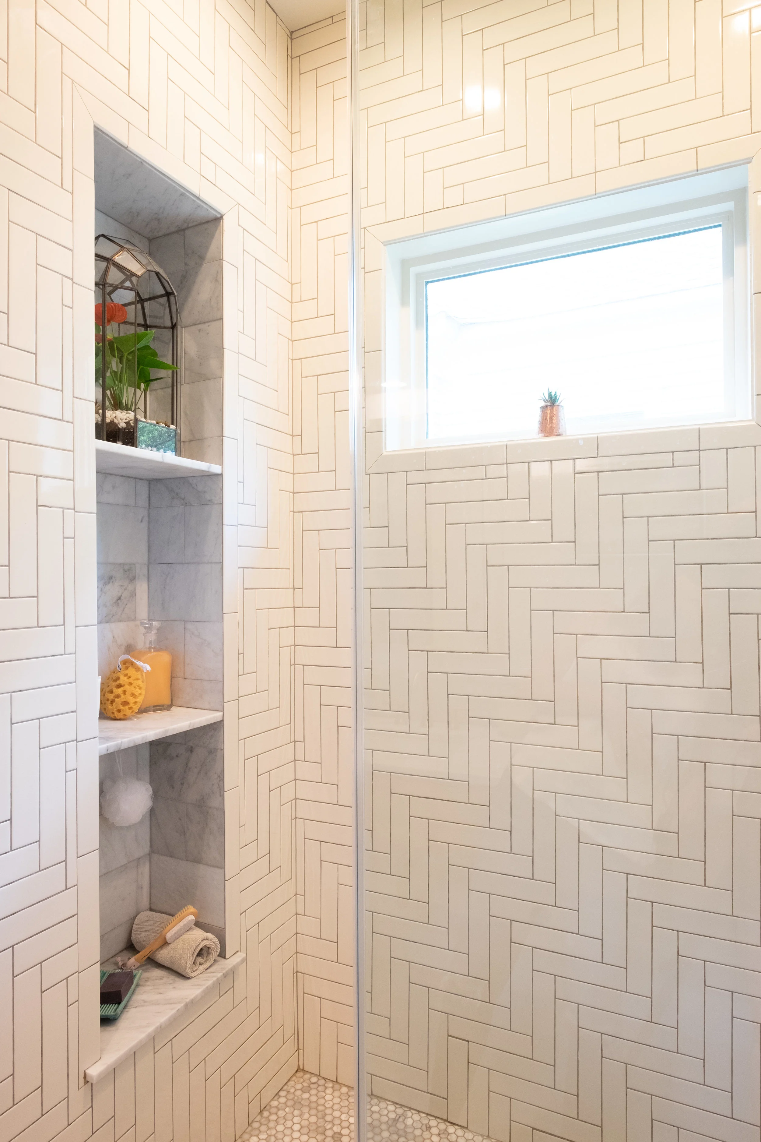 carri house bathroom 4.jpg
