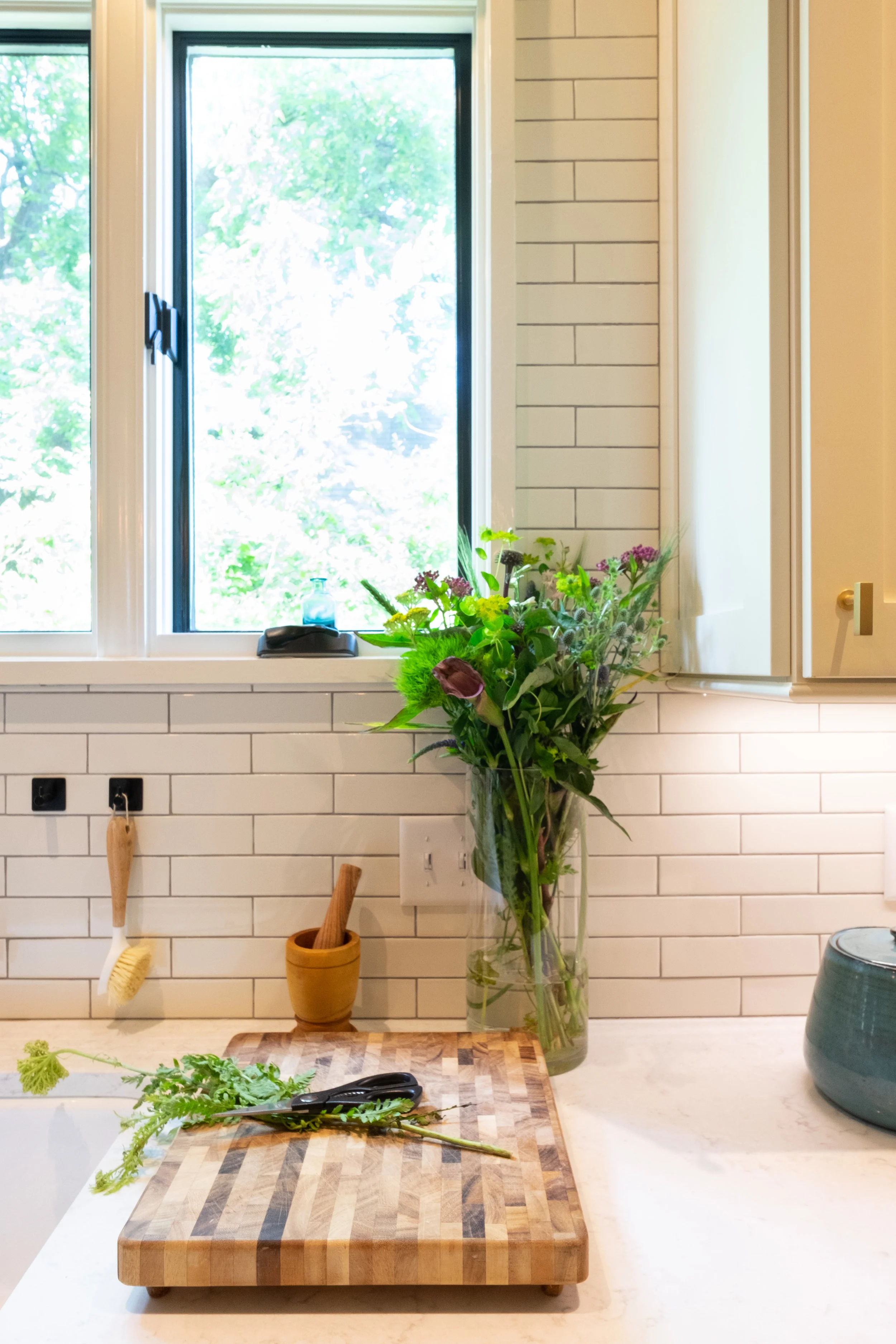 carri house kitchen 5.jpg