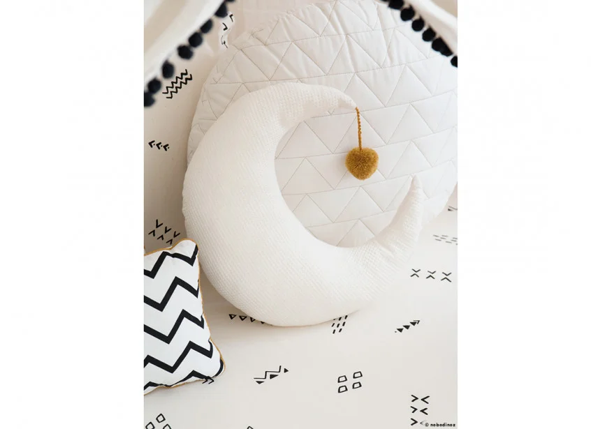mood-nobodinoz-pierrot-moon-cushion.jpg