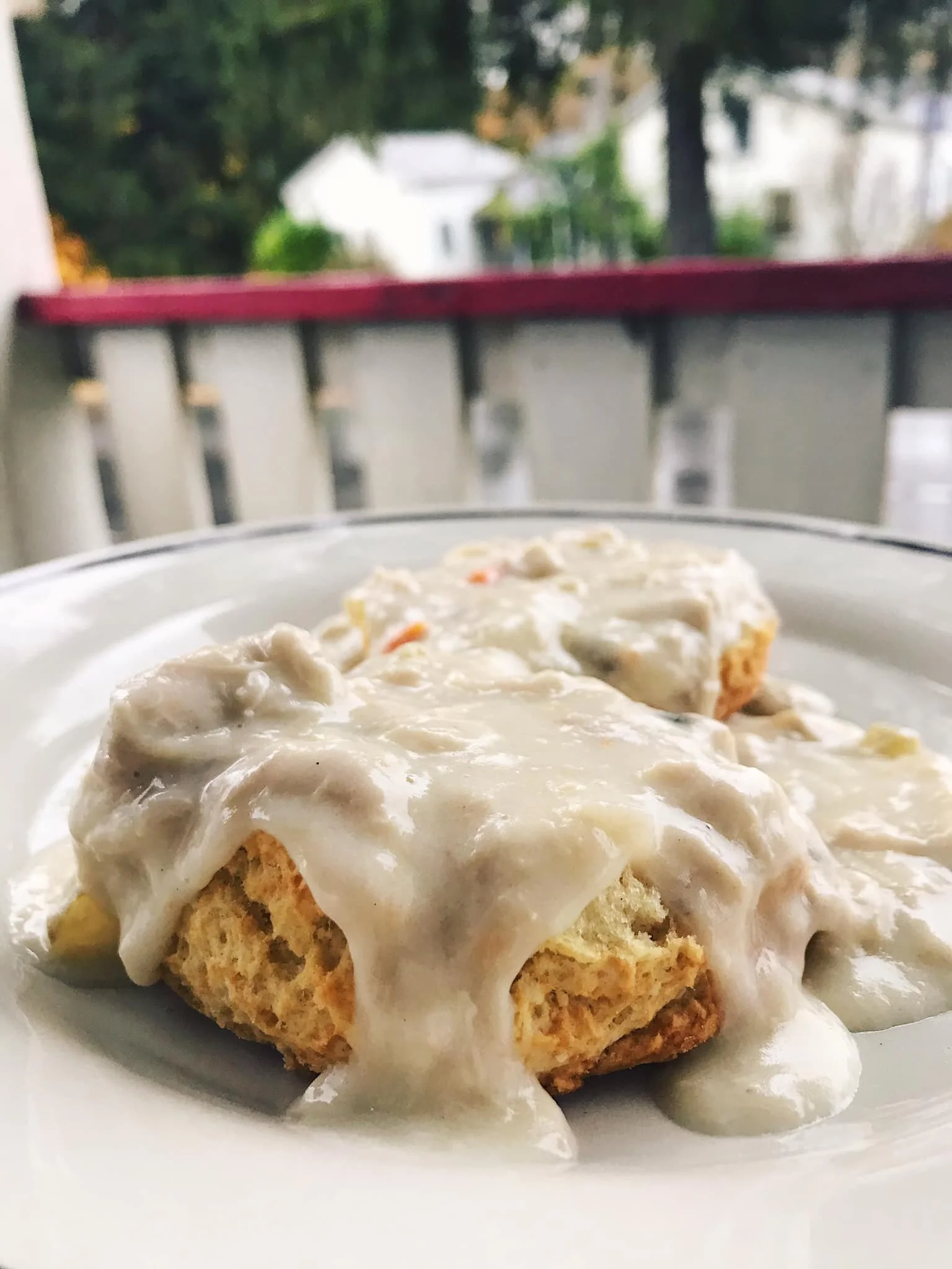 chickin and buscuits.jpg