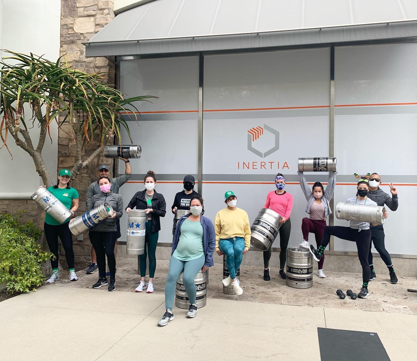 Top O&rsquo; the morning to ya! 🍀
These Lucky friends of ours got to spend their Sunday afternoon doing fun shenanigans in our Shamrock Workout!
Have you ever joined one of our fitness and &ldquo;fizzy&rdquo; events?? They are SO COOL!!! (If we say 