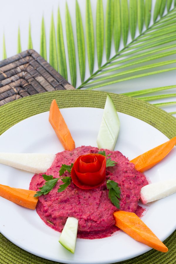 marketing-food-roased-beet-hummus.jpg