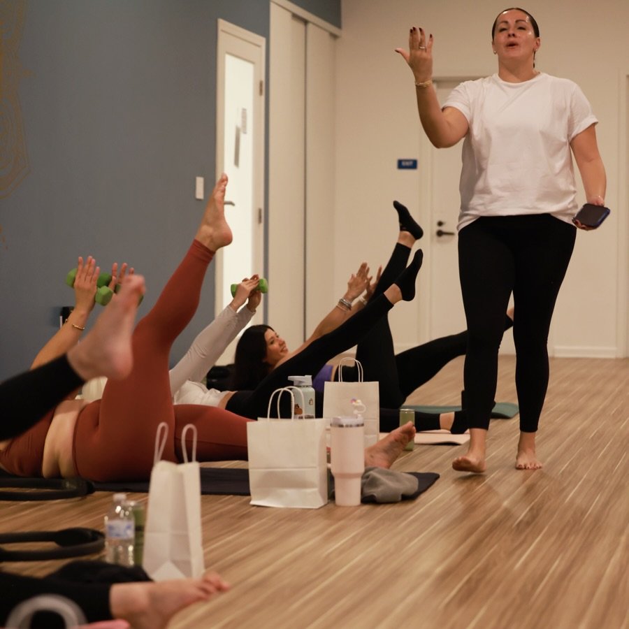 Are you ready to get a head start before the January resolution rush?
&bull;
Are you looking to start your wellness journey but not sure how, when or where?
&bull;
You don&rsquo;t want to go workout at a place where everyone looks the same, sounds th