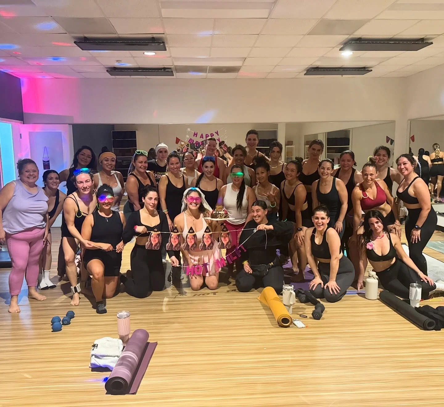 Happy weekend!!!!!!
It&rsquo;s time to party, to have fun, to let go, to have a good time!!

Yes, the weekend is an opportunity to do things we don&rsquo;t get to do during the week; to have some play time and relax, to do something we haven&rsquo;t 