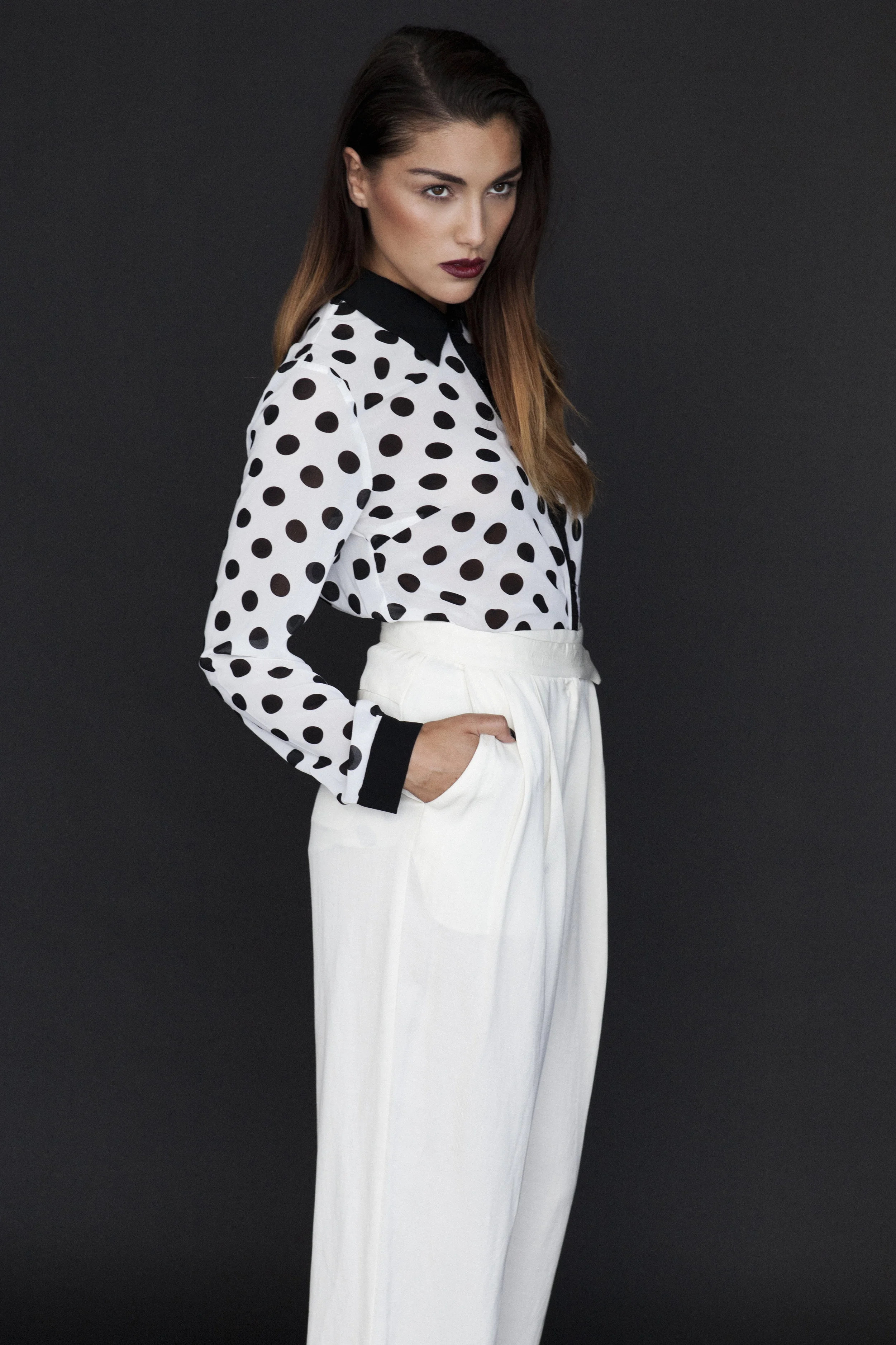 Image5_AntonellaSceneModels_PhotographedbyJamesCunningham.jpg