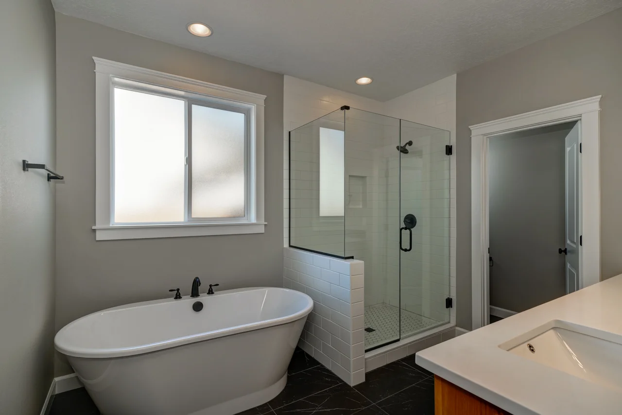 491 Palomino Sublimity MLS-17.jpg