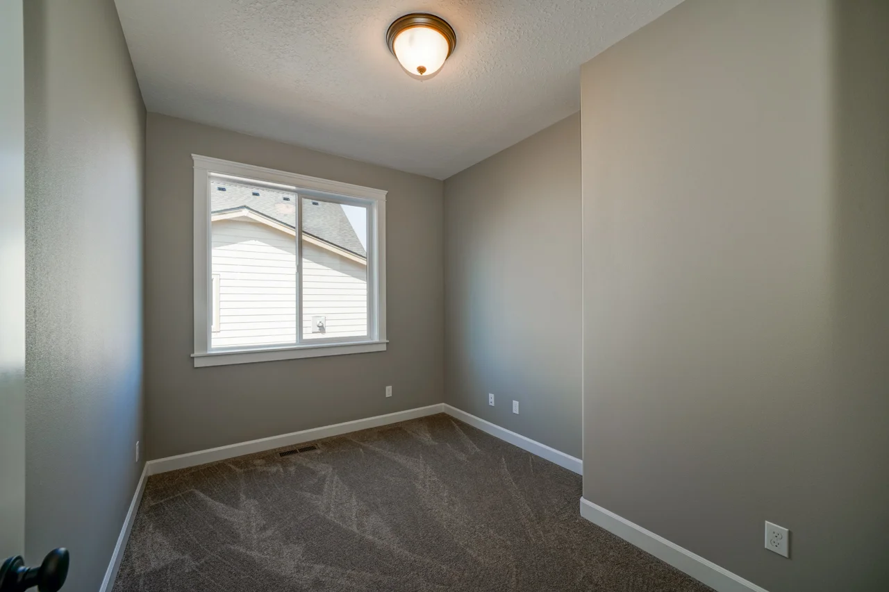 491 Palomino Sublimity MLS-20.jpg