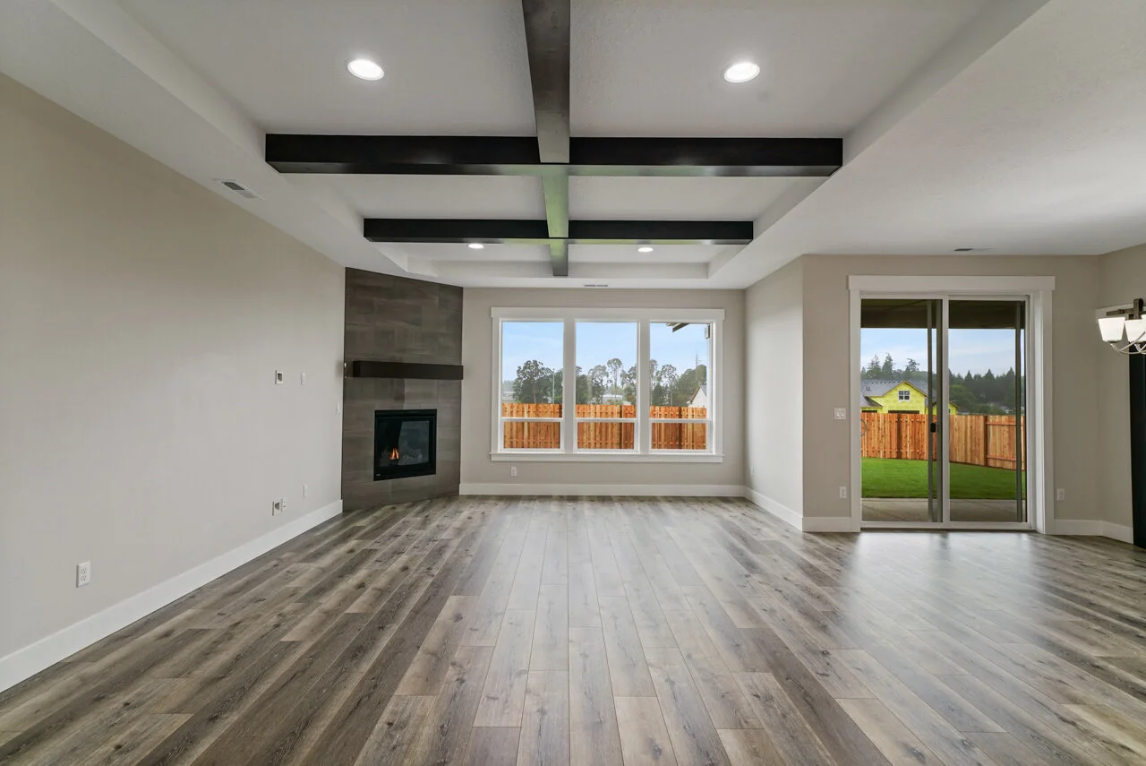 584 Cherry Sublimity MLS-8.jpg