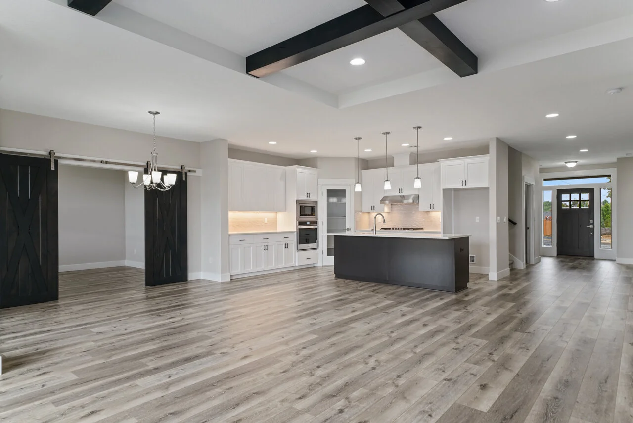 584 Cherry Sublimity MLS-10.jpg