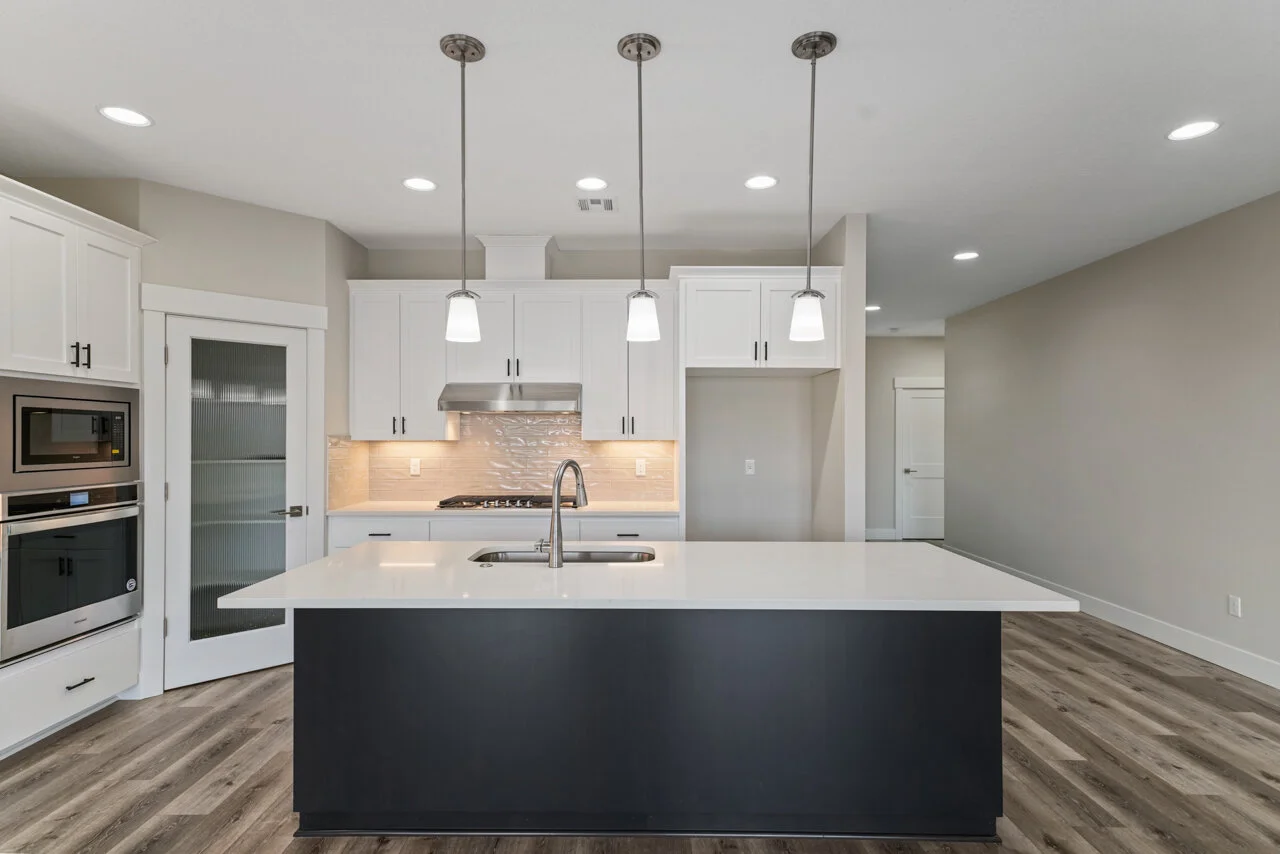 584 Cherry Sublimity MLS-11.jpg