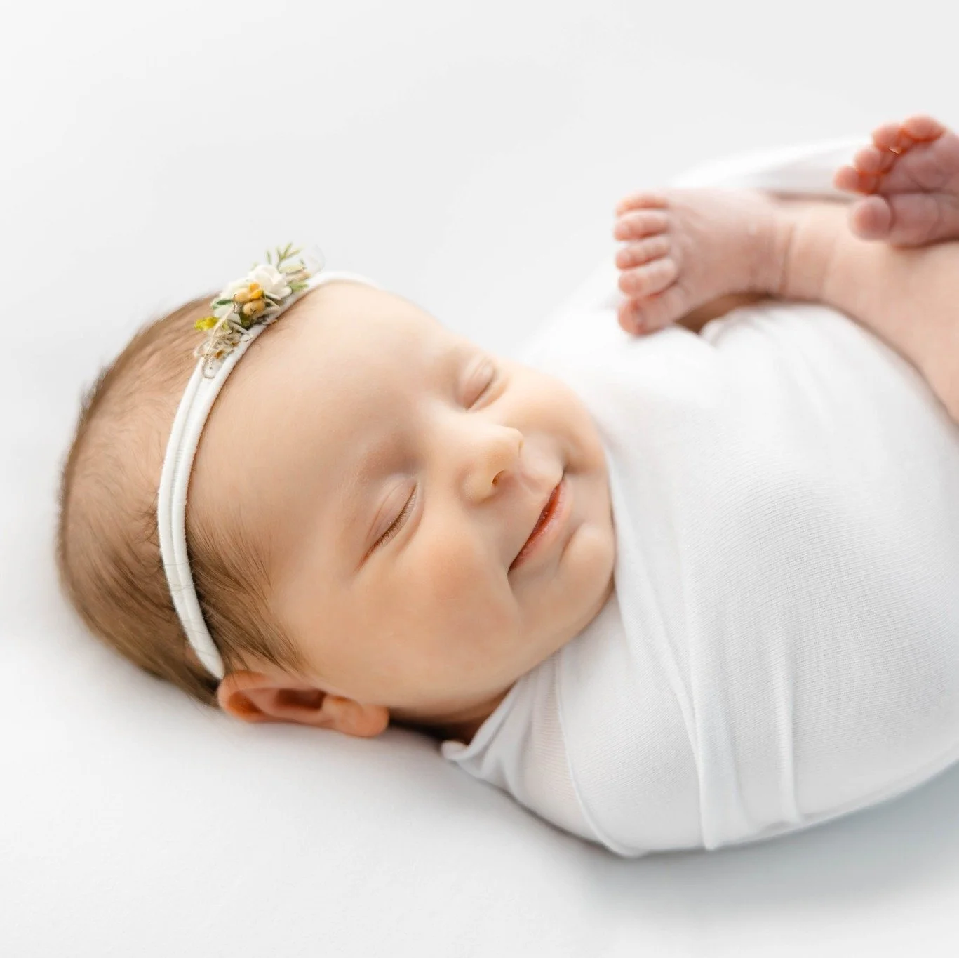 LOVE when I capture a little smile 🤍 Now booking Spring 2026 newborn sessions!
.
.
.
Raleigh Newborn Photos | Newborn Photography in Raleigh #raleighnewbornphotographer #raleighnewbornphotography