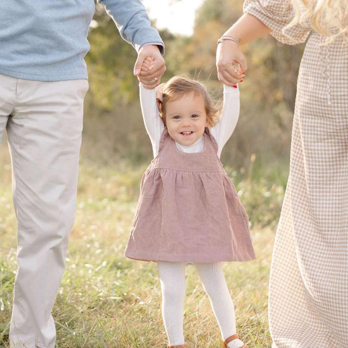 Another beautiful day for some fall minis! 🍂 I'm ready for a few jam packed hours of silliness to get the genuine smiles. 🤍 I'm booked for outdoor sessions - see you next year! 

Raleigh family photographer | Fall family mini sessions #raleighfamil