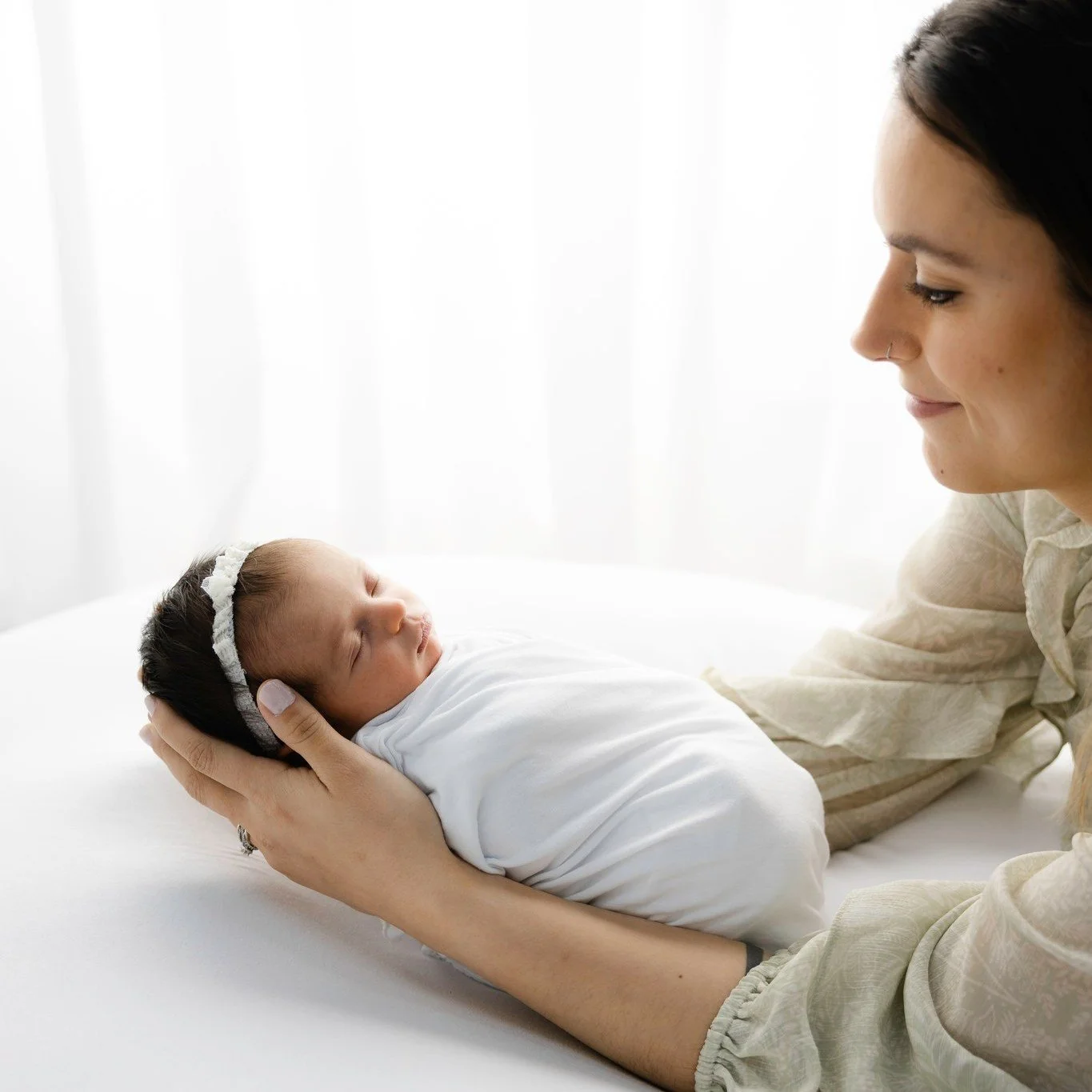 Q: What is included in your Baby Plan?
A: The Baby Plan includes your choice of four sessions to be used over an 18-month period. Sessions may include maternity, Fresh 48 in the hospital, newborn, milestone sessions (such as sitting or standing), or 