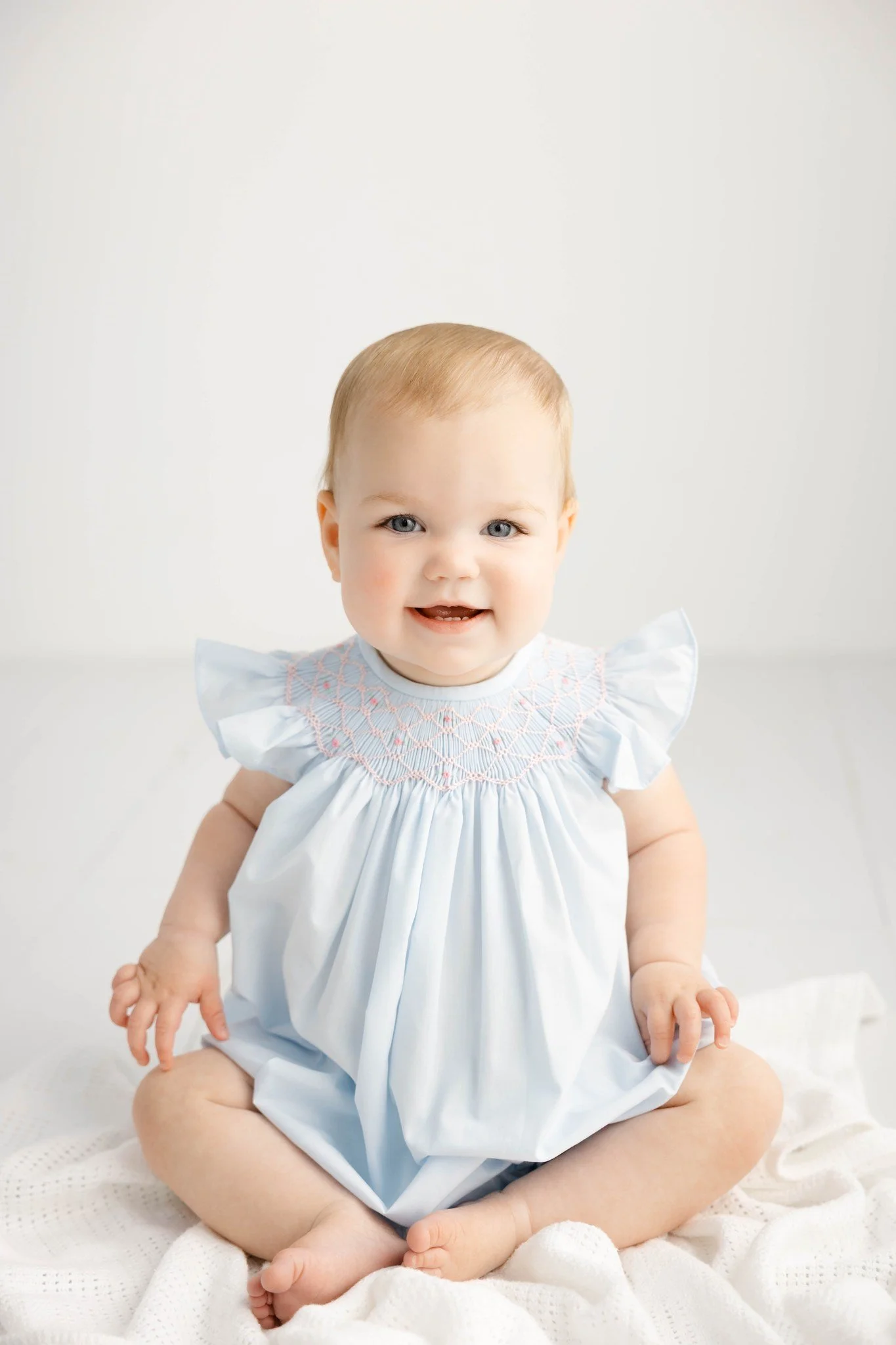 A cake smash session progression until she said "all done." 🎂
.
.
.
Raleigh Cake Smash Photographer | Raleigh Baby Photographer | #raleighbabyphotographer #raleighcakesmash #raleighcakesmashsession