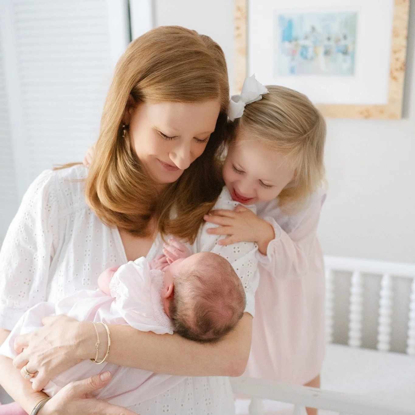 Oh be still my mama heart!! Newborn sessions do NOT need to be complex, hours long, and leave everyone questioning their life choices. 😂

This one was short and sweet... mainly because big and little sis were definitely over it. And I'm not going to