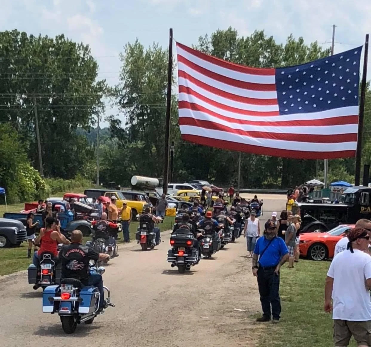 Silo Photos — Psycho Silo Saloon