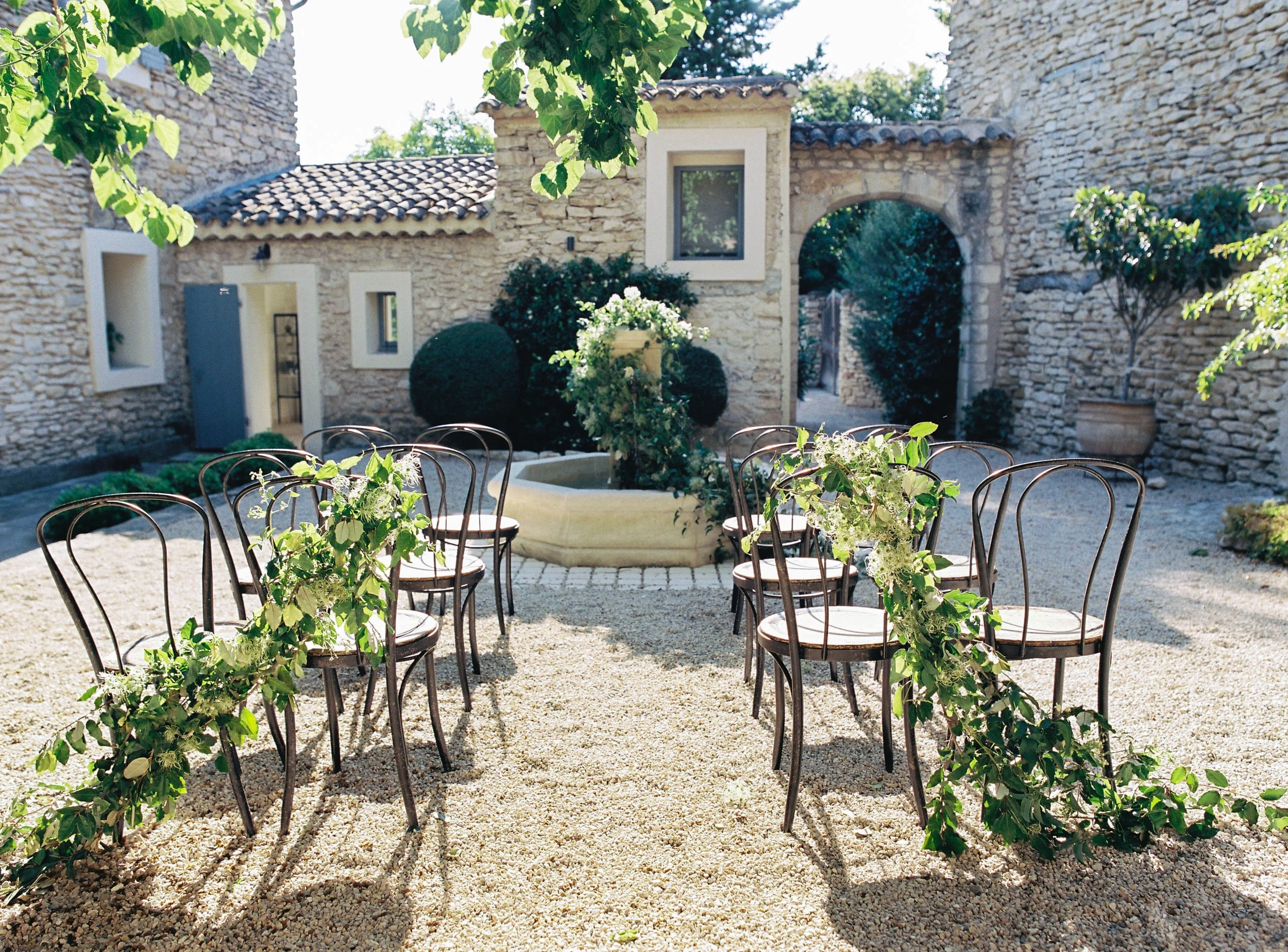 AmeliaClairePhotography_Gordes-1-3.jpg