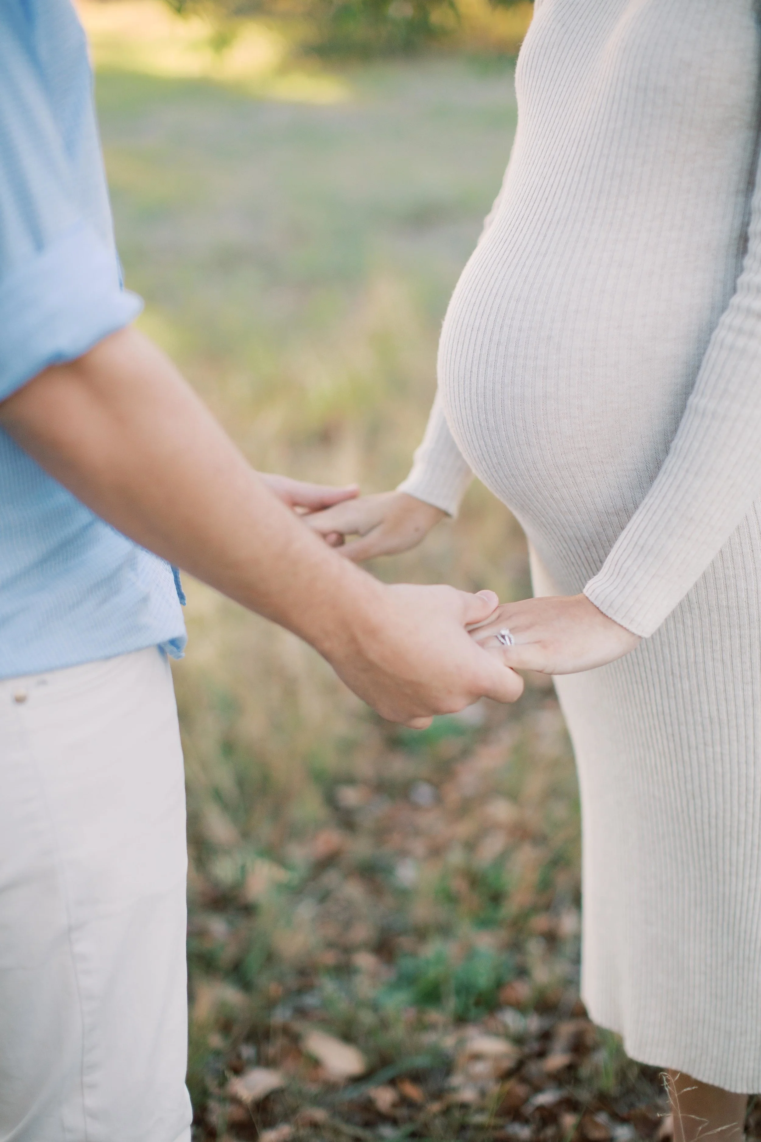 AmeliaClairePhotography_A+M_Pregnancy-1-27.jpeg