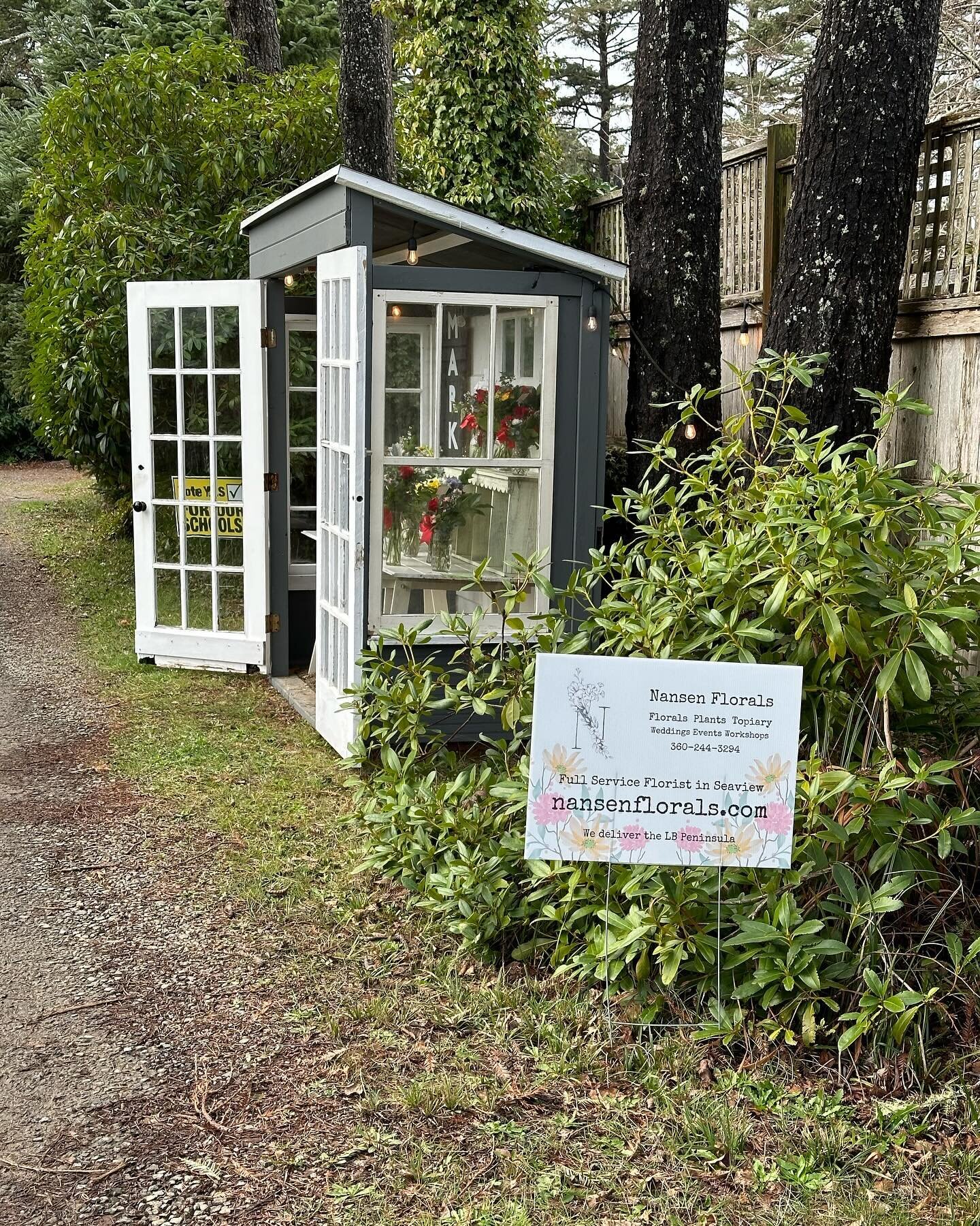 My little Seaview Flower Market Stand has some excellent lovely lower priced florals ready for you to grab and go! The Flower stand is up my driveway - near the greenhouse. You can also pop-in for our special Valentine sale- larger arrangements under