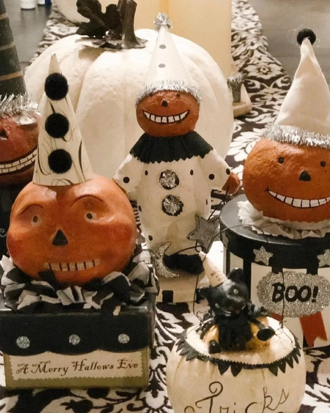 Hello little friends! How I missed you! #unpackinghalloweendecortoo #finally