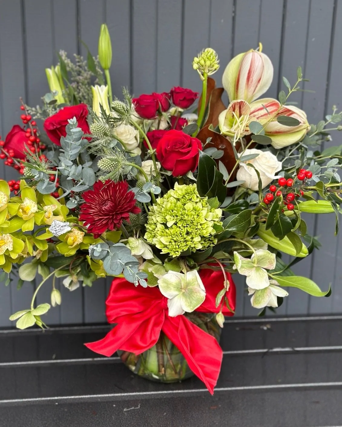 Merry Christmas! I appreciate all of my friends, family and customers! Have a Blessed Holiday! 🎄🌺💕- Nansen