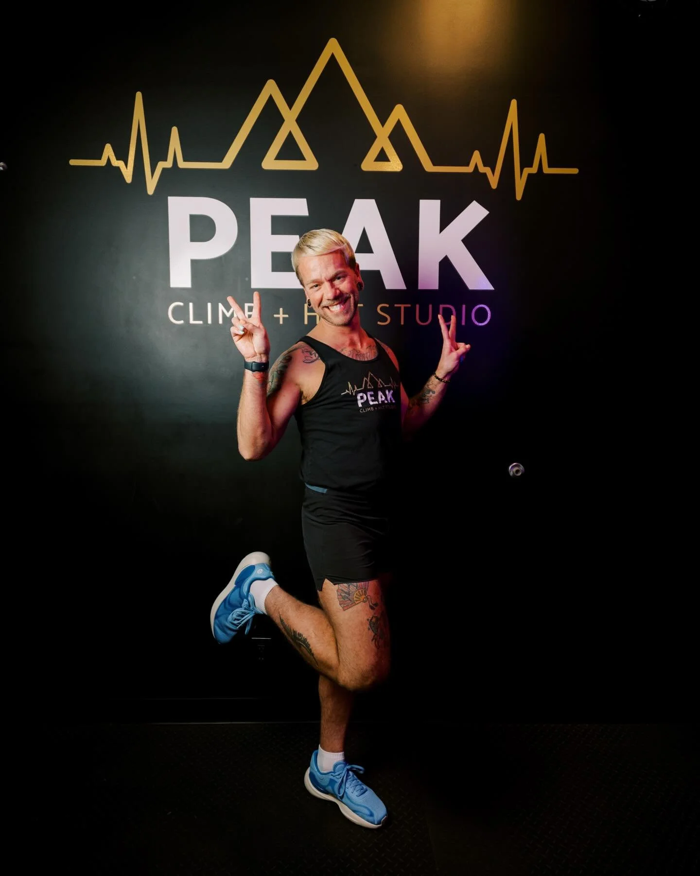 🏔️THEMED CLIMBS‼️ 

You all know Levi LOVES a good theme!! 💅Join him Monday, March 23 at 6:30AM for BIEBER VS. BOY BANDS and Monday, April 6th at 6:30AM for IT&rsquo;S BRITNEY, B*TCH to start your challenge off RIGHT! 🙌

#PEAKPROS #HIITYOURPEAK #P