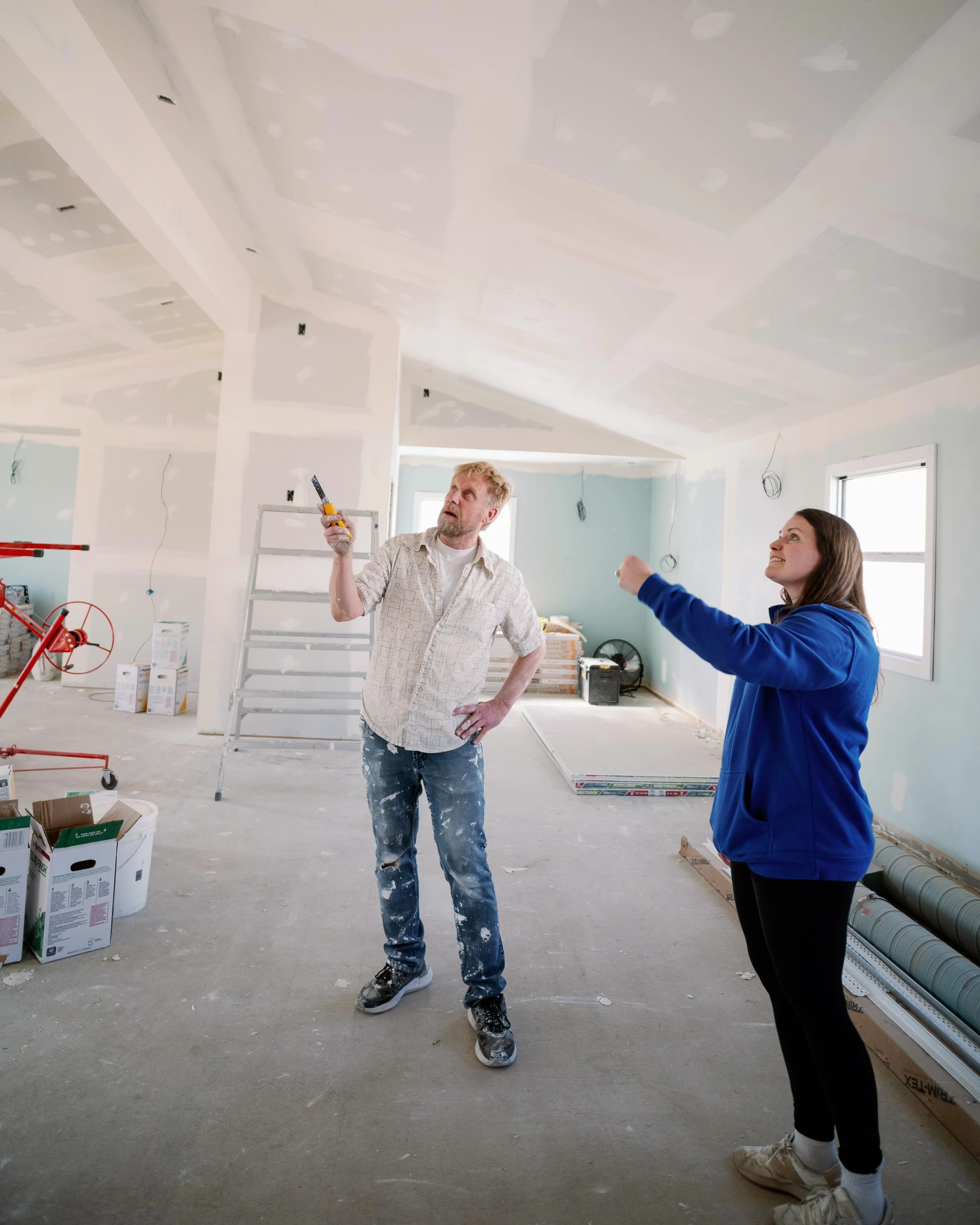 🏔️Don&rsquo;t let those smiles fool you&hellip; this reno has, and STILL IS, testing us daily. 😉 🔨

But it&rsquo;s all going to be worth it. Big things coming. 🔥 

#PEAKPACK #HIITYOURPEAK #renovation #expansion #smallbusnessyxe