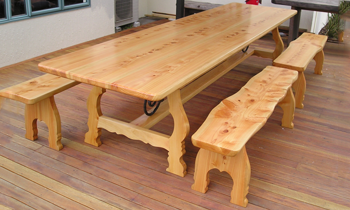 Freeform-dining-table.png