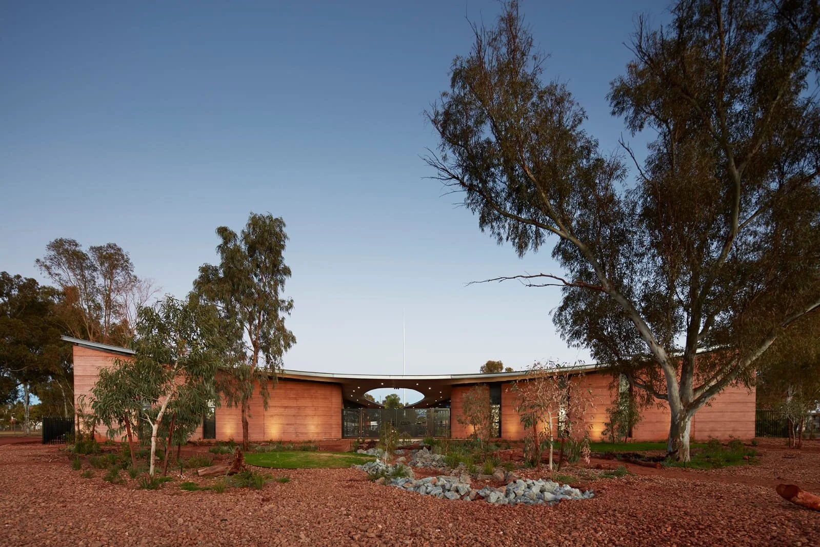 Dry creek bed and raingarden makes use of rainfall