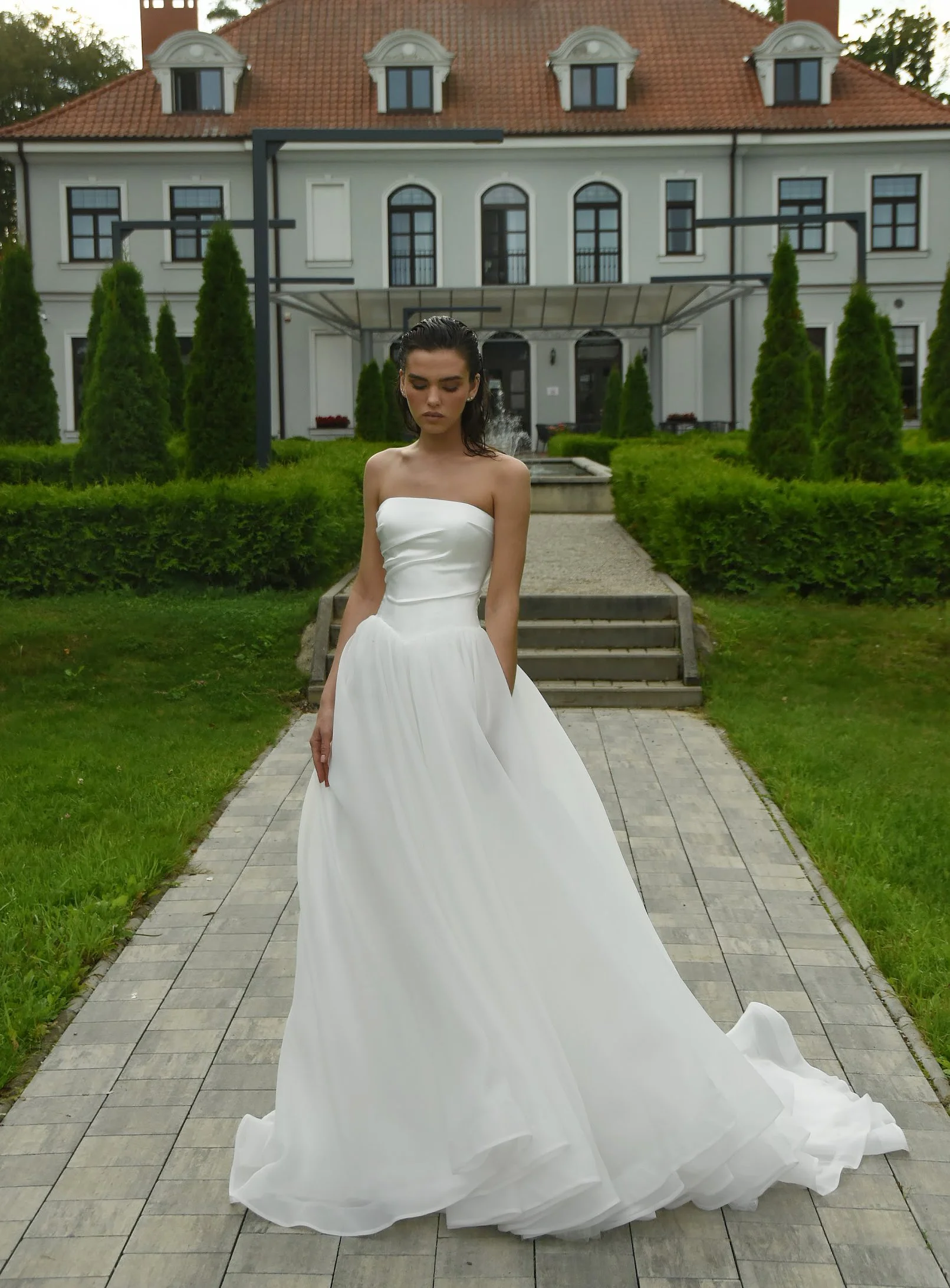 COMING SOON | Solo by Romanova Atelier