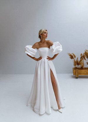 Modern Bridal. Unique, romantic wedding dresses Brisbane
