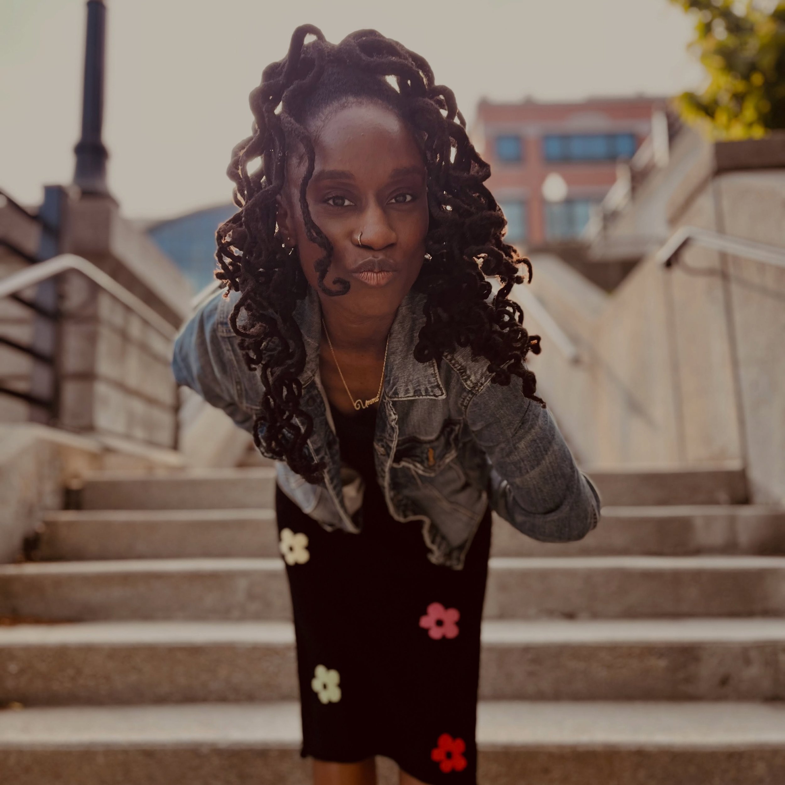 spring always smells like rebirth, rebrand, and remembering who tf you are

&amp; i&rsquo;m loving every second of it 

wishing the same for you tew ✨

📸: alien king 🤴🏿 

#springmood #blackwomenmagic #locstylesforwomen #rebirth #taurusseason