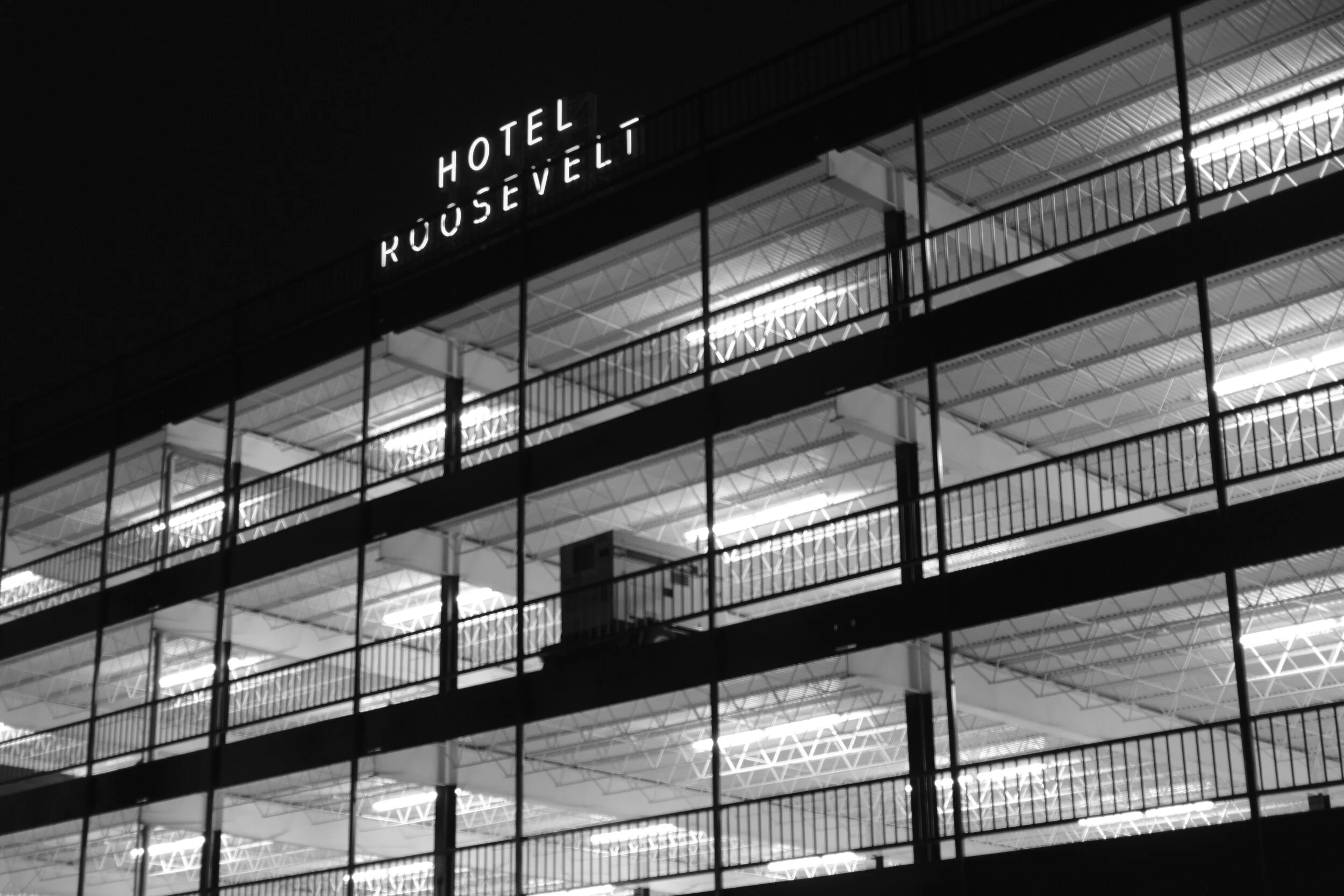 Hollywood Night Matteo Marchisano-Adamo Roosevelt.JPG