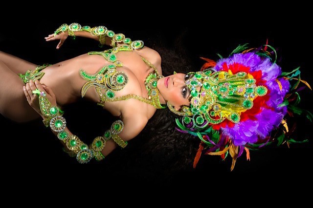 samba dancers sf 64.JPG
