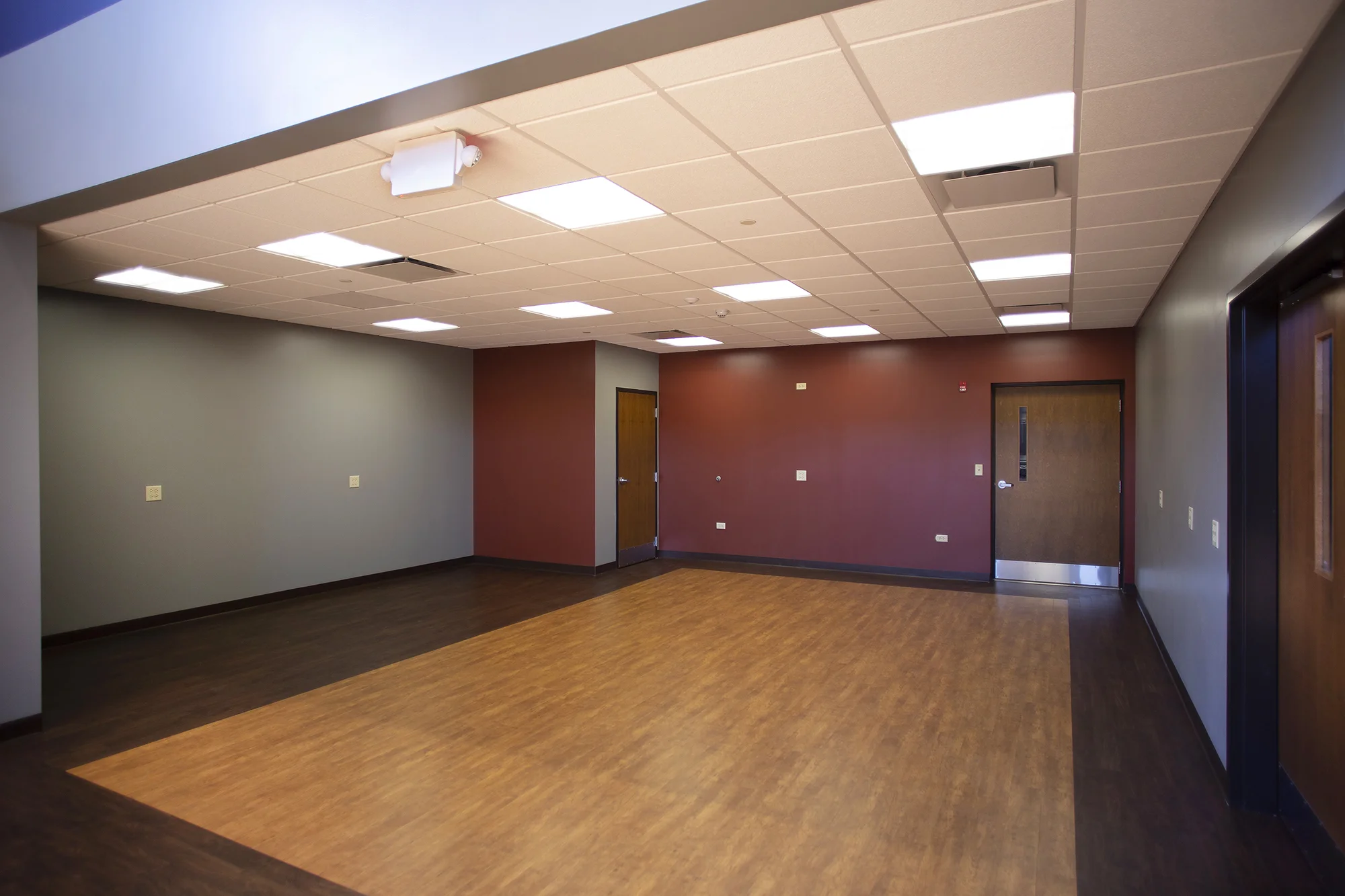 7-Berti-Messiah-Lutheran-Gym_6751-12x8.jpg