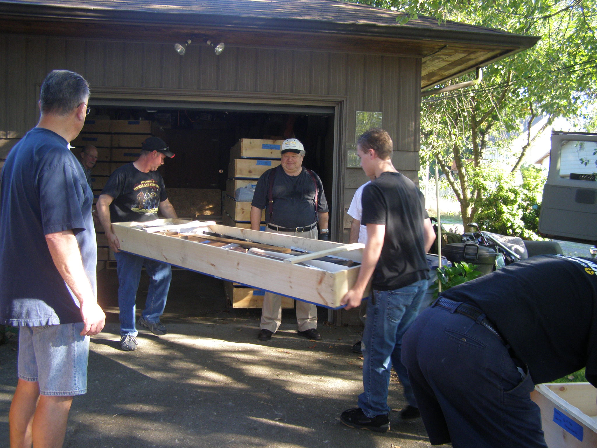 2009 09 12 _03 The Pipes Are Moved Into The Prestbye Garage.jpg