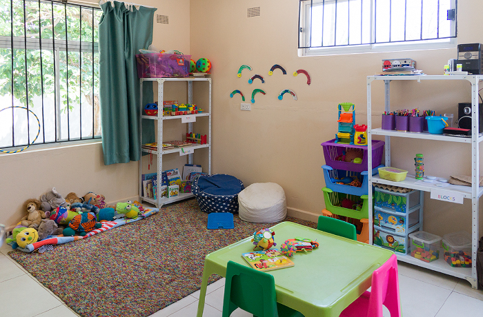 the-hydrotherapy-centre-therapy-and-counselling-children-room.jpg