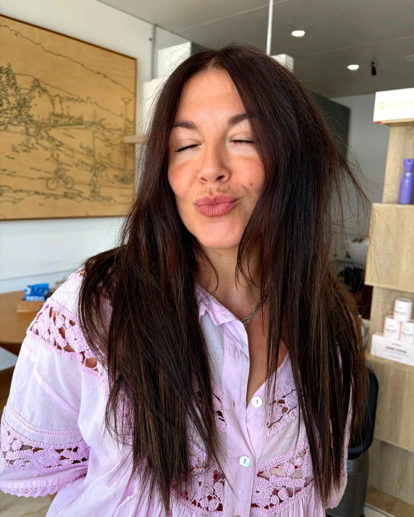 The Halo difference? I don't just apply extensions - I create a seamless blend ✨

Look at that natural flow, the perfect colour match, and the way it moves like it's your own hair. Because at Halo, extensions aren't just about length - they're about 