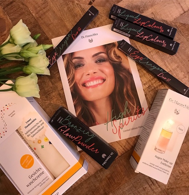 Thanks so much @drhauschka @drhauschkalive I absolutely love all these 100% #naturalskincare #products. What a beautiful #limitededition #hightspirits