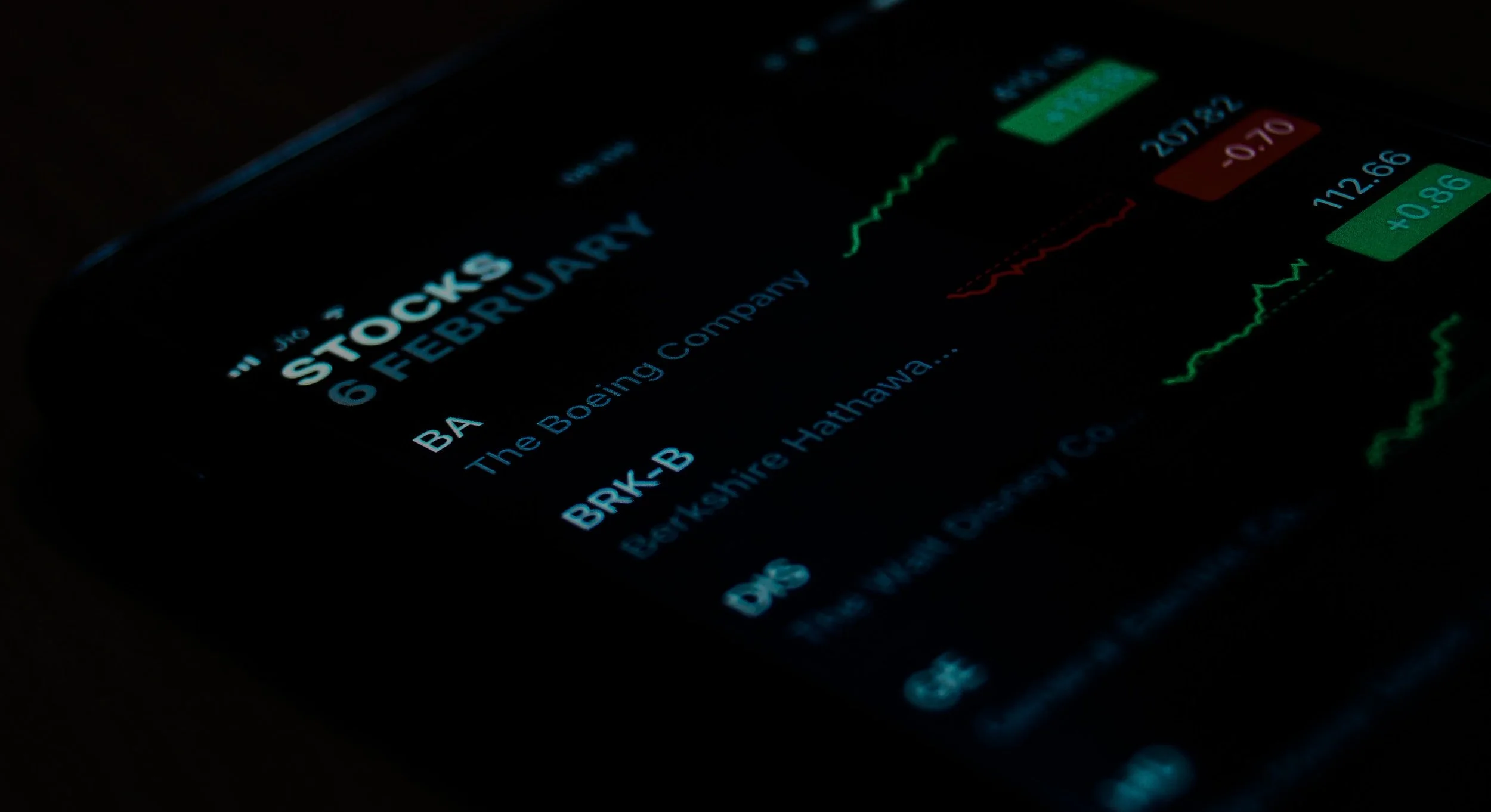 Apa Sih Perbedaan Saham dan Reksa Dana Saham? Cek di Sini!