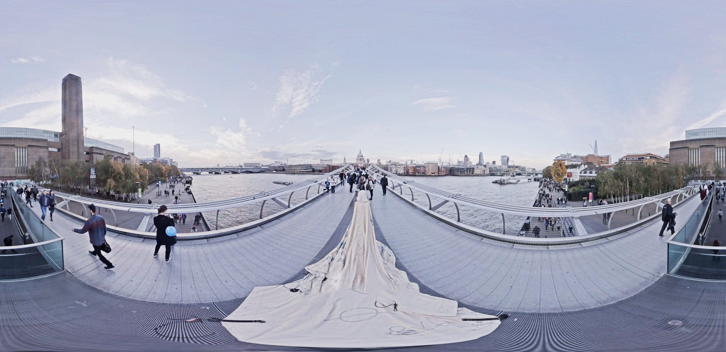  360 view the dress - Tate - St Pauls 
