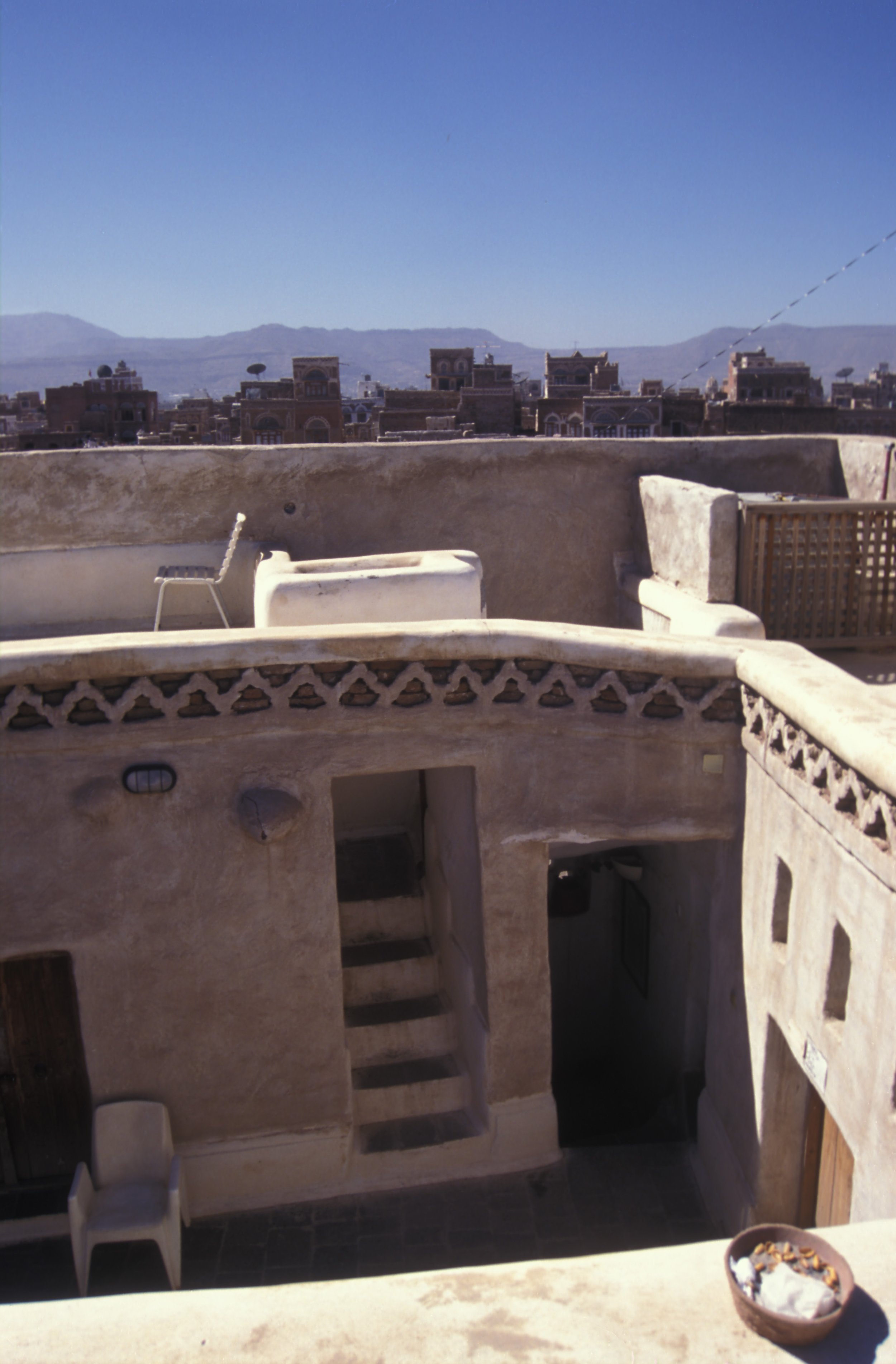 Yemen_sana rooftop_MikeTonkin.jpg