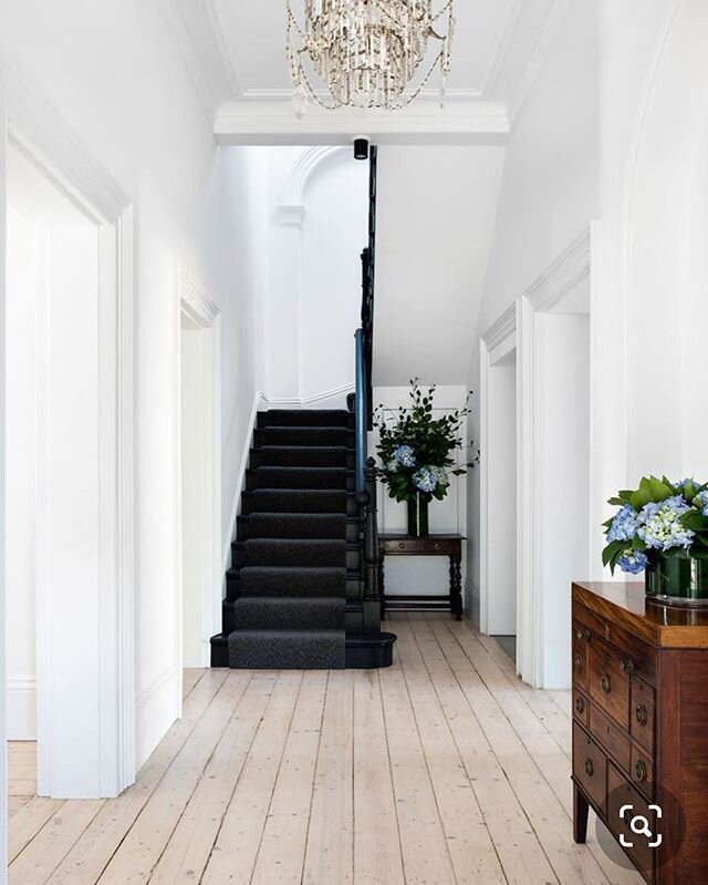 Hallway inspiration from @o.w.t, we love the statement black staircase in this paired back neutral setting. Something in which we are looking to create in our own mould.