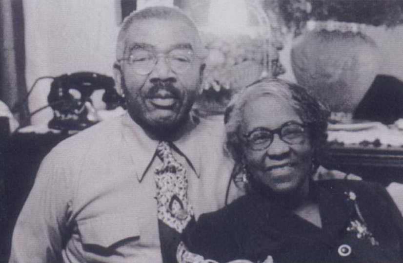 aldridge and mildred moore 2000pho0883.jpg