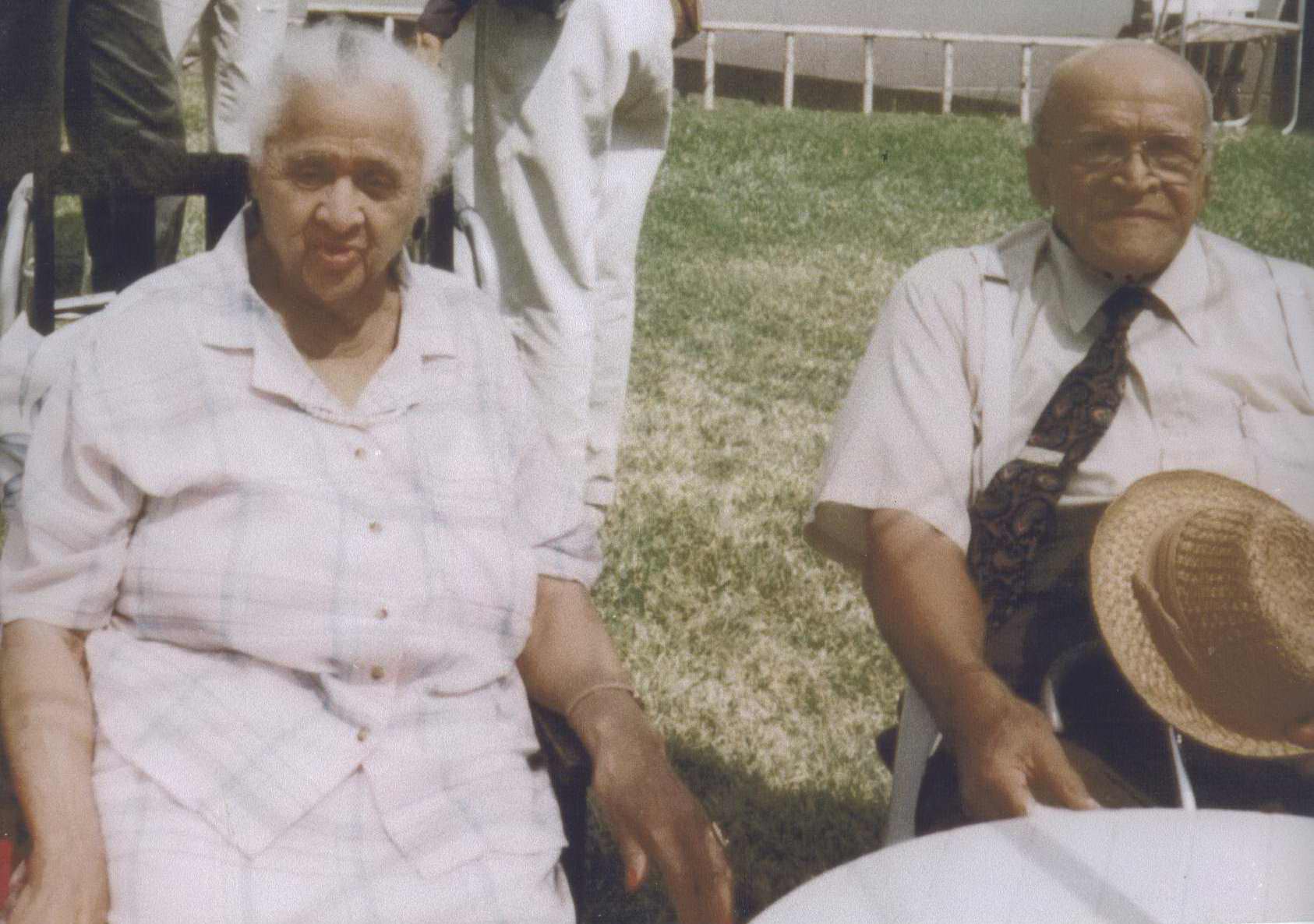 rita roy smith and marshall roy 2000pho0881.jpg
