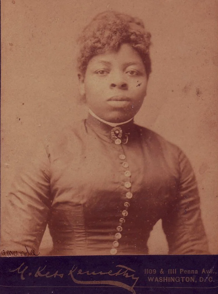 amanda whitfield bell pho01903.jpg