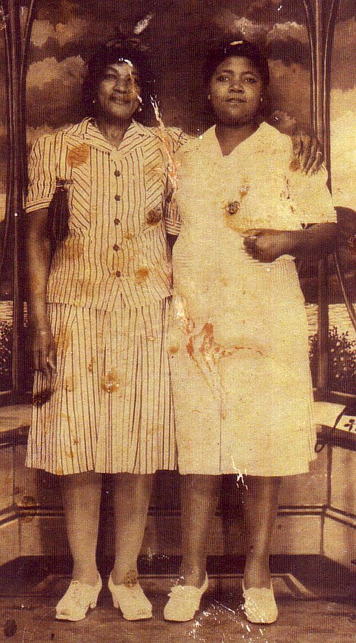 ada roberts and unknown pho02397.jpg